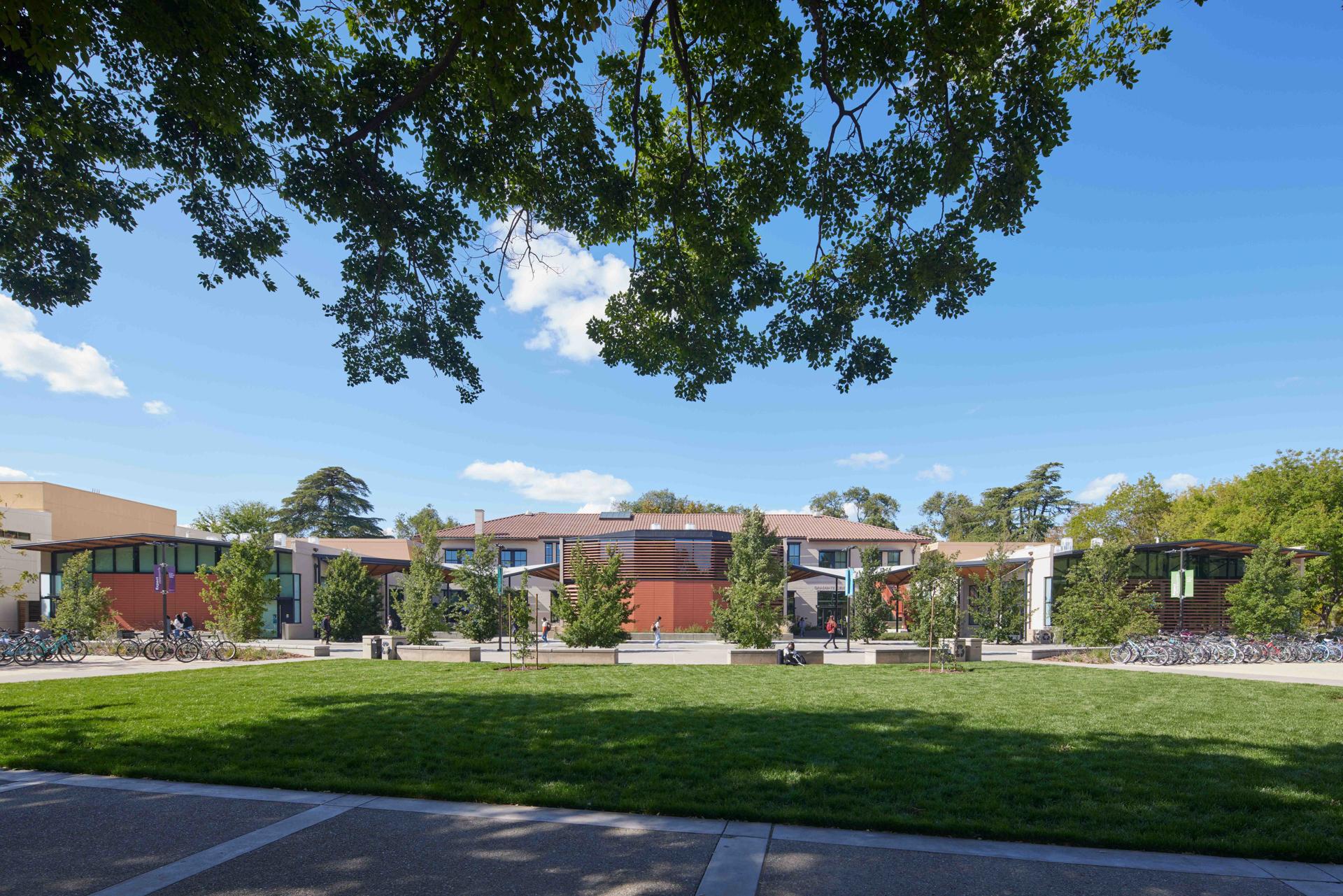 University of California, Davis, Walker Hall, Graduate Student Center